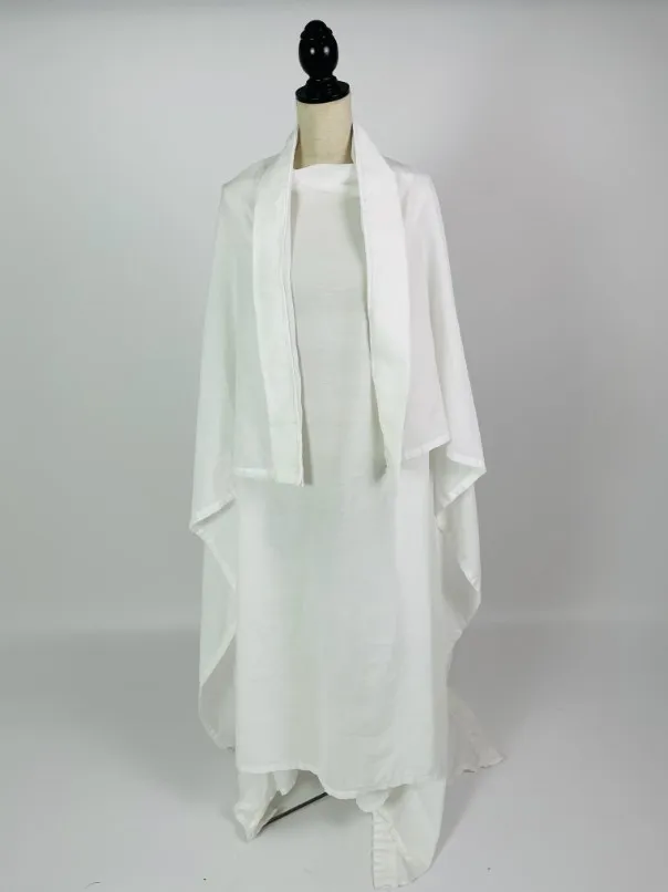 White dress on a mannequin. Photo. 