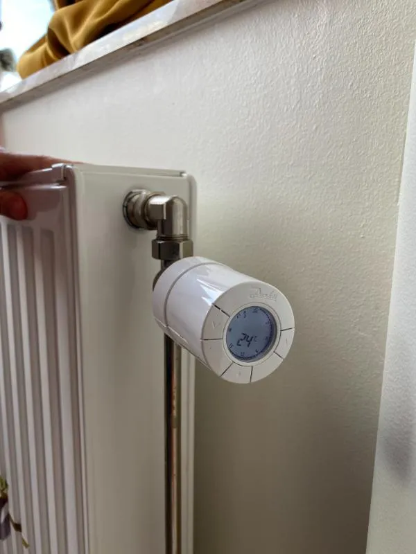 Close-up of radiator thermostat. Photo.